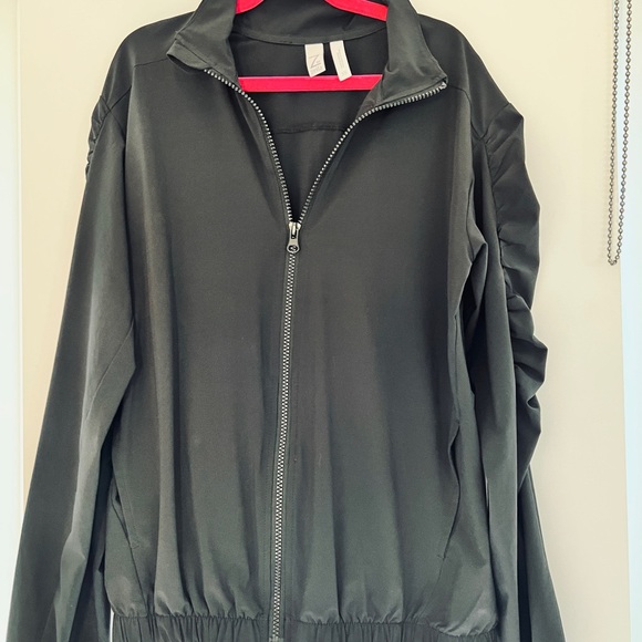 Sold - Picture 5 of 8